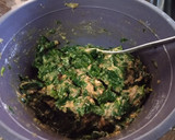 Foto del paso 2 de la receta: Tortitas de espinaca con machaca (carne seca)
