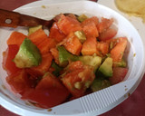 Foto del paso 1 de la receta: Ensalada de papaya aguacate y tomate