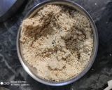 घी बनाने के बाद बचे मावे व तिल की बर्फी रेसिपी चरण 2 फोटो