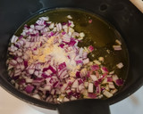 Foto del paso 2 de la receta: Estofado de pollo con boniato y shiitake