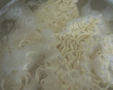 Foto langkah ke 1 dari resep Mie goreng duo bawang.