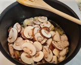 Foto del paso 3 de la receta Pollo al pesto con champiñones y queso crema