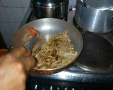 A picture of step 4 of Homely sharwama.