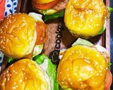 A picture of step 6 of Pepperoni Mini Burger 🍔.