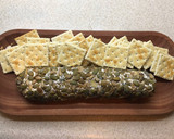 Foto del paso 7 de la receta: Rollo de queso crema y semillas para aperitivo