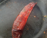 Foto del paso 5 de la receta: Chile guajillo relleno, con crema de pereil