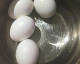 Foto del paso 1 de la receta: Huevos Rellenos de Palta y Queso 🧀 Azul