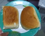 Foto langkah ke 1 dari resep Roti bakar biskuit gurih mix keju.