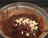 Foto del paso 3 de la receta: Brownie con arándanos y almendras
