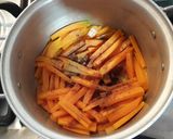 عکس مرحله 2 از دستور خورشت هویج
