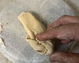 A picture of step 11 of Avocado Bhujiya with Laccha Paratha.