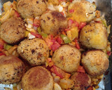 Foto del paso 6 de la receta: Albóndigas de pollo al horno con queso y verduritas
