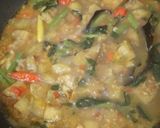 Foto langkah ke 5 dari resep Sayur Lodeh Terong, Buncis, dan Daun Pepaya Tanpa Santan.