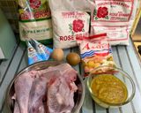 Foto langkah ke 1 dari resep Ayam Goreng Kremes.