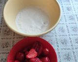 1943. Házi eper pohár desszert 😋 recept fázis 1 fotója