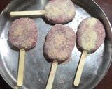 A picture of step 7 of Beetroot Popsicles.