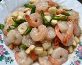 รูปขั้นตอนการทำที่ 1 ของ ข้าวไข่ข้นกุ้งผัดพริกขี้หนู
