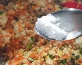 Foto langkah ke 5 dari resep Perkedel Tahu Sosis.