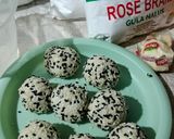 Foto langkah ke 3 dari resep 255. Donat toping wijen.