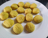 Foto del paso 3 de la receta: Galletitas sin tacc de coco, limón y manzana sin azúcar
