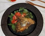 Foto langkah ke 3 dari resep Sop Ikan Gurame Goreng.