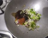 A picture of step 1 of Manchow soup.