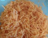 Foto langkah ke 2 dari resep Telur dadar sayur.
