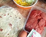 Foto langkah ke 1 dari resep Salad Wrap.