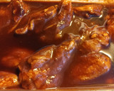 Foto del paso 3 de la receta: Alitas de pollo en adobo al horno🌹