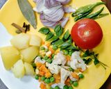 A picture of step 1 of Mix Veggies Korma.