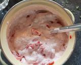 A picture of step 2 of Strawberry Pancakes.