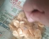 A picture of step 4 of Faradi Kela Wafers.