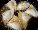 A picture of step 7 of Cauliflower Samosa.
