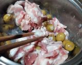 Hình bước làm 1 của món Thịt kho trám