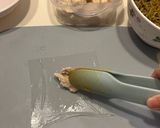 รูปขั้นตอนการทำที่ 2 ของ หมี่ผักอกไก่ห่อ