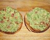 Foto del paso 1 de la receta: SANDWICH ABIERTO DE ARROLLADO CON PALTA EN PAN BAGEL. JON STYLE