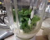 Foto del paso 2 de la receta: Aderezo de cilantro 🌿