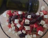 Foto del paso 6 de la receta: Ensalada Dakos, de isla de Creta, Grecia, a tu vianda gourmet 🥗🇬🇷 Ensalada de queso Feta y +