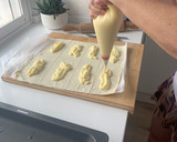 Foto del paso 5 de la receta: Cañas / Napolitanas caseras de hojaldre rellenas (crema pastelera / crema pastelera de chocolate)