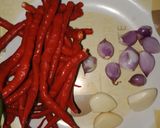 Foto langkah ke 2 dari resep Telur ceplok sambal.