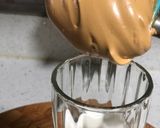Foto langkah ke 4 dari resep Dalgona Coffee ☕️/ whipped coffee dengan 2 cara.
