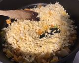 Une image de l'étape 4 de Petits paniers de poivrons farcis aux navets jaunes tomates parmesan et saucisses américaines.