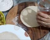 A picture of step 7 of Pizza Paratha (without onion & garlic).