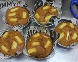 Foto langkah ke 6 dari resep Pumpkin Cheese Muffin.