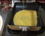 Foto langkah ke 4 dari resep Dashimaki Tamago (Japanese).