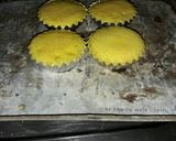 Foto langkah ke 4 dari resep Bika ambon ekonomis (menggunakan cetakan pie).