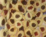 Foto del paso 7 de la receta: Pepas de membrillo y dulce de leche
