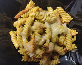 Foto del paso 8 de la receta: Fusilli N°98 con cherrys, aceitunas y bacon al pesto suave de pistachos