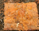 Foto del paso 2 de la receta: Rollos de canapés salmón