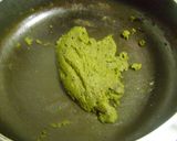 A picture of step 3 of Dhonepata Bata (Coriander Leaves Chutney - Bengali Style.